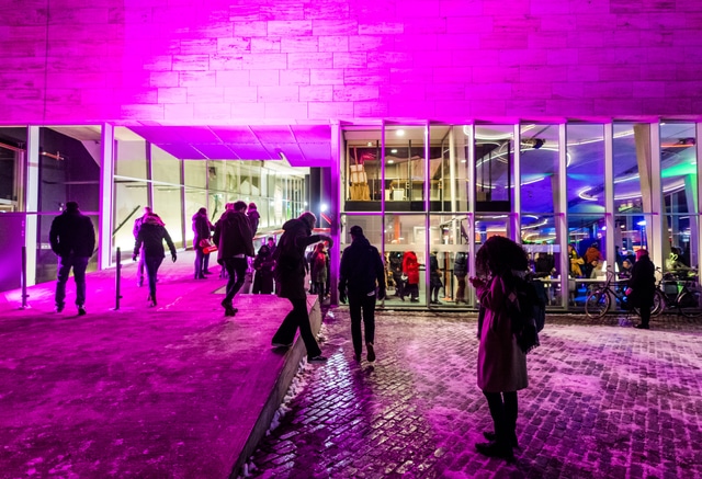 Een absurdistische nacht in de Kunsthal