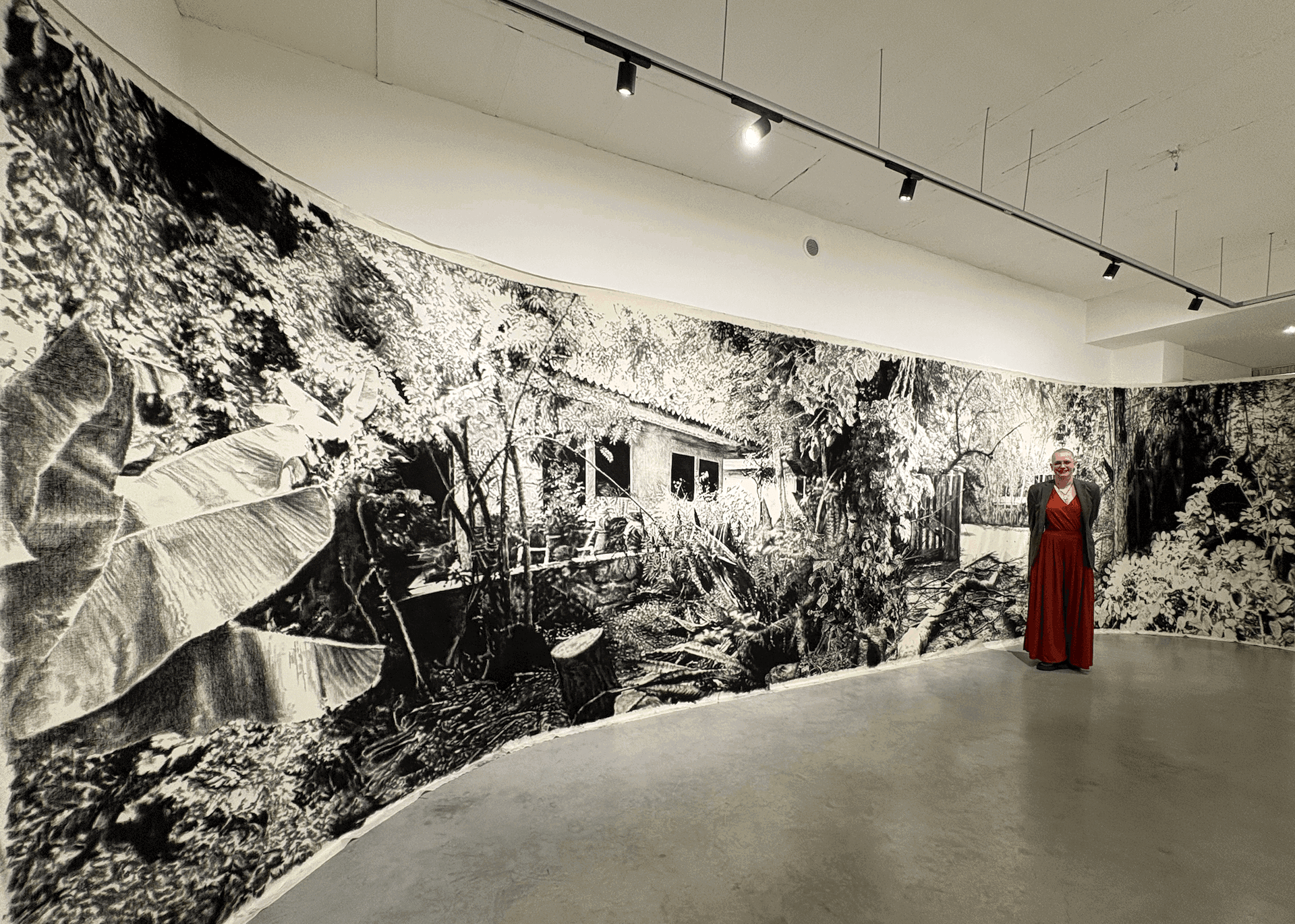 The artist is Present | Q&A met Lise Lou Sore